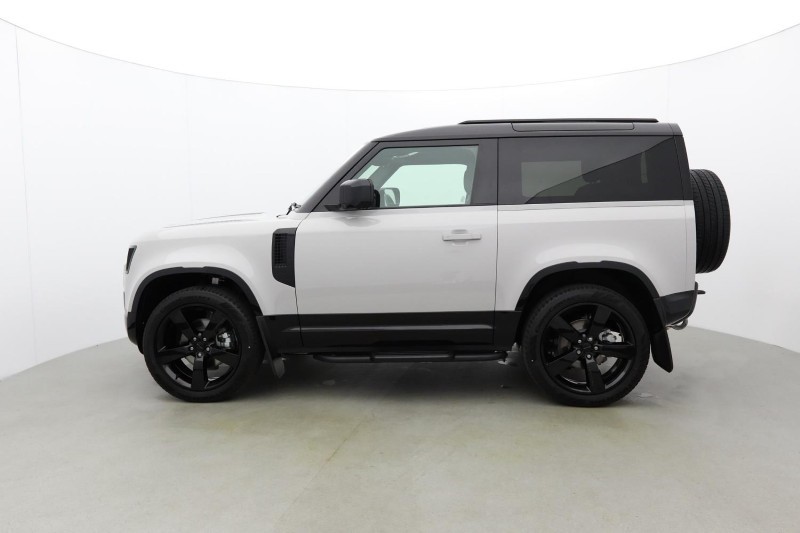  LAND ROVER DEFENDER 3.0 D250 X-Dynamic SE 90 3dr Auto 5108504