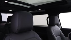 LAND ROVER DEFENDER 3.0 D250 X-Dynamic SE 90 3dr Auto 5108542