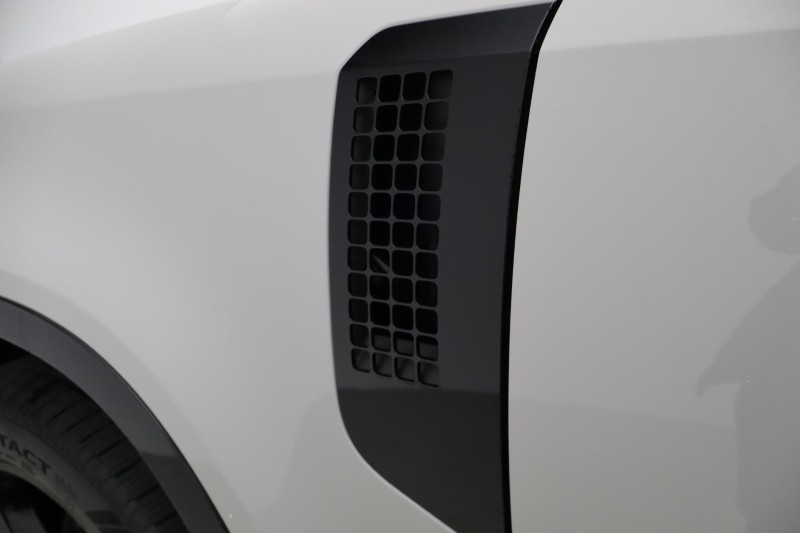  LAND ROVER DEFENDER 3.0 D250 X-Dynamic SE 90 3dr Auto 5108531