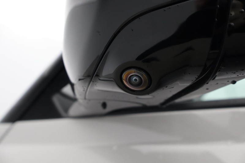  LAND ROVER DEFENDER 3.0 D250 X-Dynamic SE 90 3dr Auto 5108532