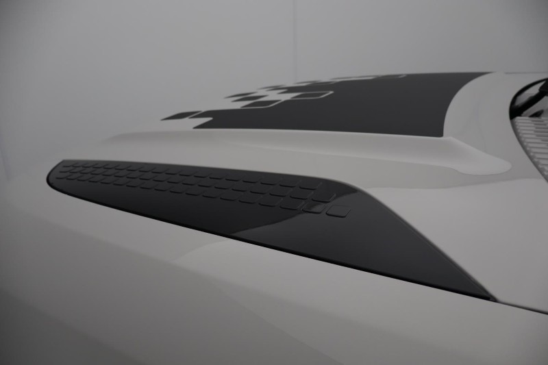  LAND ROVER DEFENDER 3.0 D250 X-Dynamic SE 90 3dr Auto 5108530