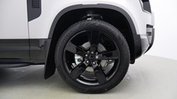 LAND ROVER DEFENDER 3.0 D250 X-Dynamic SE 90 3dr Auto 5108523