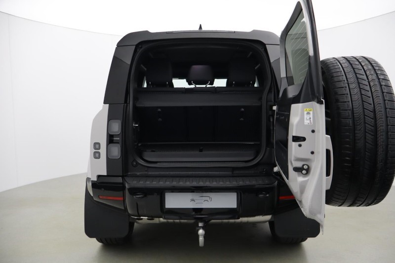  LAND ROVER DEFENDER 3.0 D250 X-Dynamic SE 90 3dr Auto 5108514