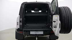 LAND ROVER DEFENDER 3.0 D250 X-Dynamic SE 90 3dr Auto 5108514