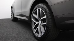 LAND ROVER RANGE ROVER SPORT 3.0 P440e Dynamic SE 5dr Auto 3444826