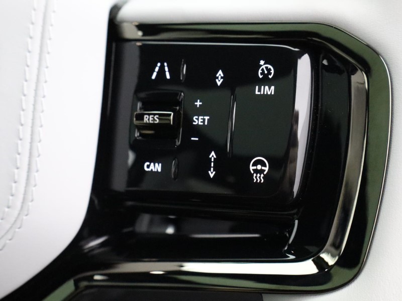  LAND ROVER RANGE ROVER SPORT 4.4 P635 V8 SV Edition One 5dr Auto [Gloss] 3368933