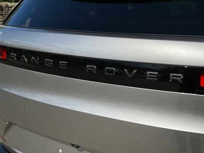  LAND ROVER RANGE ROVER SPORT 4.4 P635 V8 SV Edition One 5dr Auto [Gloss]