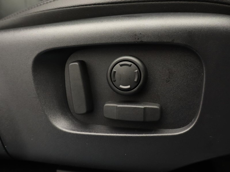 2025 (25) LAND ROVER RANGE ROVER EVOQUE 2.0 D200 Dynamic SE 5dr Auto 3716747