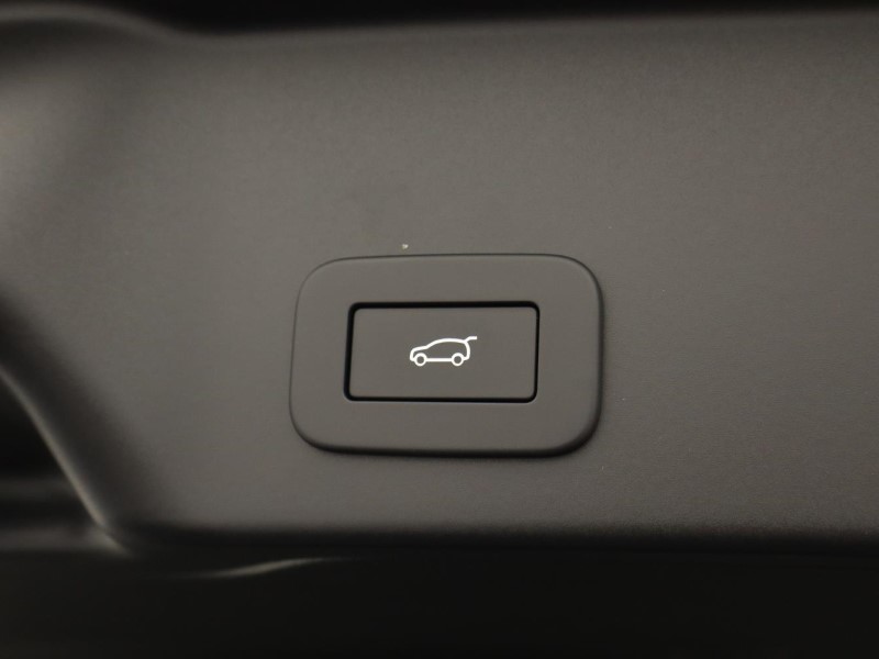 2025 (25) LAND ROVER RANGE ROVER EVOQUE 2.0 D200 Dynamic SE 5dr Auto 3716773