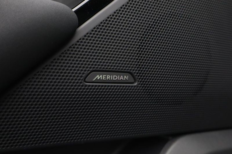  LAND ROVER RANGE ROVER VELAR 2.0 D200 MHEV Dynamic SE 5dr Auto 3881215