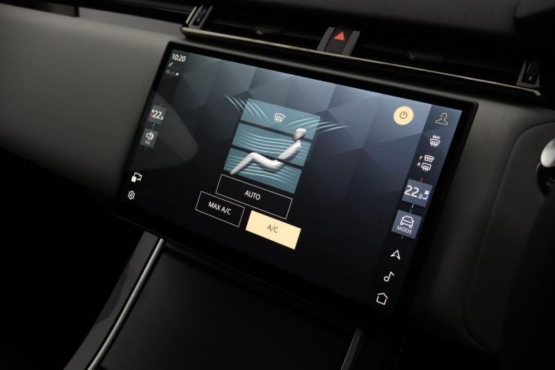  LAND ROVER RANGE ROVER VELAR 2.0 D200 MHEV Dynamic SE 5dr Auto 3881230