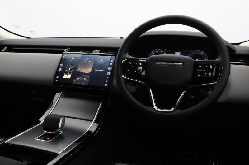  LAND ROVER RANGE ROVER VELAR 2.0 D200 MHEV Dynamic SE 5dr Auto 3881250