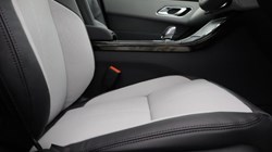 LAND ROVER RANGE ROVER VELAR 2.0 D200 MHEV Dynamic SE 5dr Auto 3881221