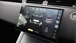 2025 (25) LAND ROVER RANGE ROVER EVOQUE 1.5 P270e Dynamic SE 5dr Auto 4119628