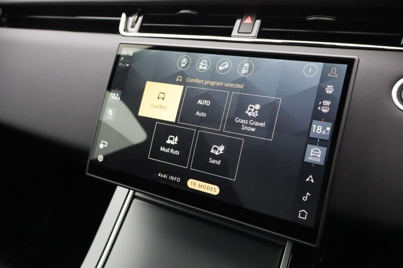 2025 (25) LAND ROVER RANGE ROVER EVOQUE 1.5 P270e Dynamic SE 5dr Auto 4119630