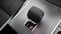 2025 (25) LAND ROVER RANGE ROVER EVOQUE 1.5 P270e Dynamic SE 5dr Auto 4119621