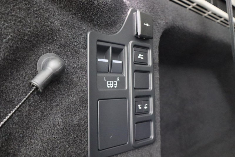  LAND ROVER DISCOVERY 3.0 D350 Dynamic SE 5dr Auto 4581785