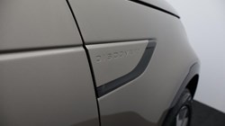 LAND ROVER DISCOVERY 3.0 D350 Dynamic SE 5dr Auto 4581792