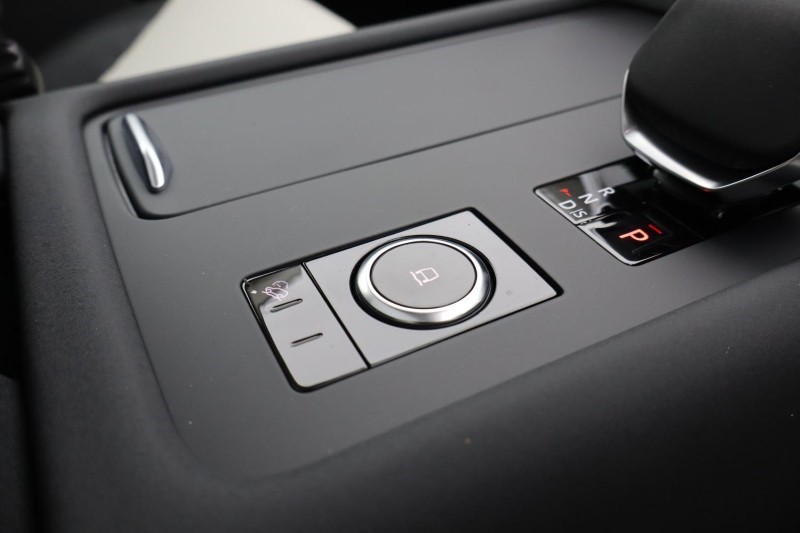  LAND ROVER DISCOVERY 3.0 D350 Dynamic SE 5dr Auto 4581826