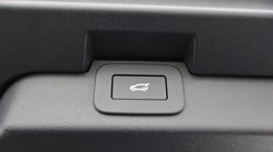 LAND ROVER DISCOVERY 3.0 D350 Dynamic SE 5dr Auto 4581786