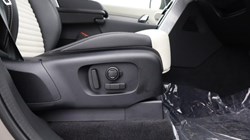 LAND ROVER DISCOVERY 3.0 D350 Dynamic SE 5dr Auto 4581809