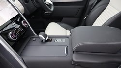 LAND ROVER DISCOVERY 3.0 D350 Dynamic SE 5dr Auto 4581850