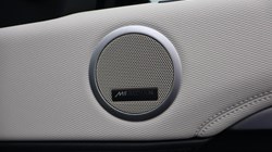 LAND ROVER DISCOVERY 3.0 D350 Dynamic SE 5dr Auto 4581806