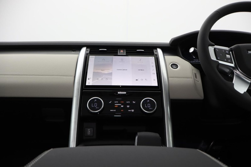  LAND ROVER DISCOVERY 3.0 D350 Dynamic SE 5dr Auto 4581841