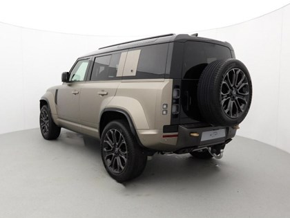 LAND ROVER DEFENDER 4.4 P635 Octa 110 5dr Auto