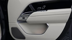 LAND ROVER RANGE ROVER 4.4 P530 V8 Autobiography 4dr Auto 4710368