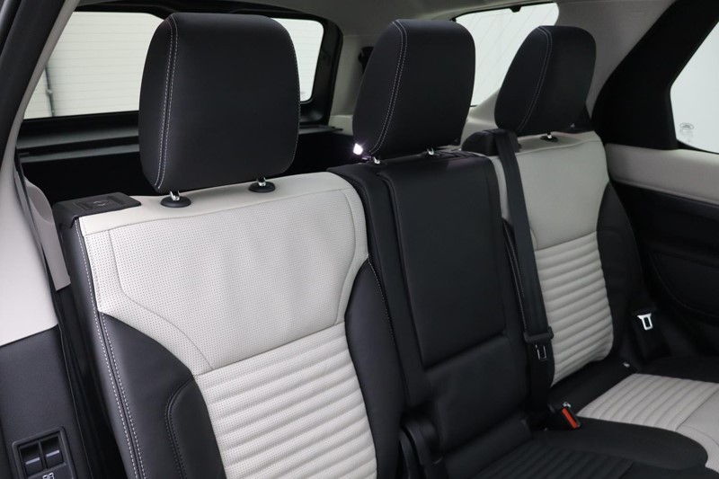  LAND ROVER DISCOVERY 3.0 D350 Metropolitan Edition 5dr Auto 4970986