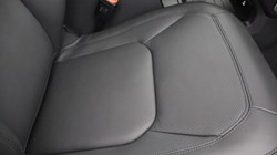 LAND ROVER DEFENDER 3.0 D250 X-Dynamic SE 110 5dr Auto 4632538