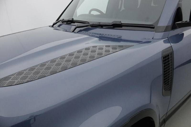  LAND ROVER DEFENDER 3.0 D250 X-Dynamic SE 110 5dr Auto 4632600