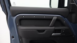 LAND ROVER DEFENDER 3.0 D250 X-Dynamic SE 110 5dr Auto 4632533