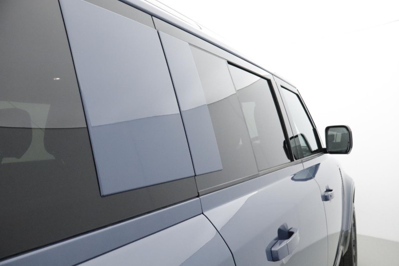  LAND ROVER DEFENDER 3.0 D250 X-Dynamic SE 110 5dr Auto 4632588