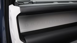 LAND ROVER DEFENDER 3.0 D250 X-Dynamic SE 110 5dr Auto 4632532