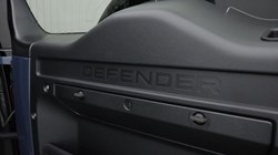 LAND ROVER DEFENDER 3.0 D250 X-Dynamic SE 110 5dr Auto 4632578