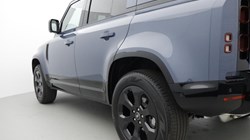 LAND ROVER DEFENDER 3.0 D250 X-Dynamic SE 110 5dr Auto 4632585