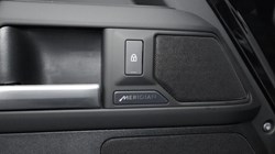 LAND ROVER DEFENDER 3.0 D250 X-Dynamic SE 110 5dr Auto 4612985