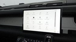 LAND ROVER DEFENDER 3.0 D250 X-Dynamic SE 110 5dr Auto 4613018