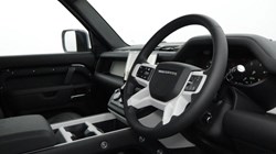 LAND ROVER DEFENDER 3.0 D250 X-Dynamic SE 110 5dr Auto 4613036