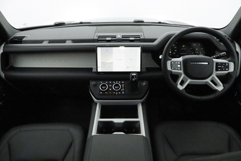  LAND ROVER DEFENDER 3.0 D250 X-Dynamic SE 110 5dr Auto 4613002