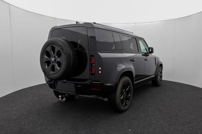  LAND ROVER DEFENDER 3.0 D250 X-Dynamic SE 110 5dr Auto 4612965