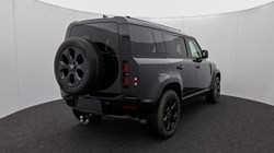 LAND ROVER DEFENDER 3.0 D250 X-Dynamic SE 110 5dr Auto 4612965