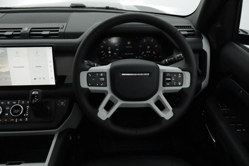  LAND ROVER DEFENDER 3.0 D250 X-Dynamic SE 110 5dr Auto 4613003