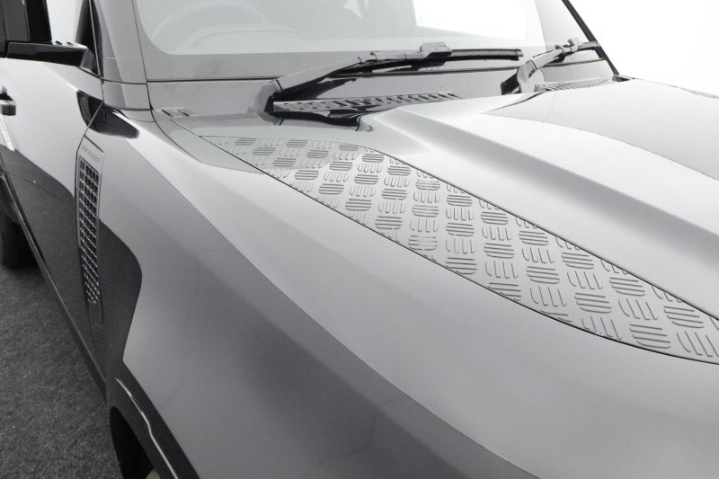  LAND ROVER DEFENDER 3.0 D250 X-Dynamic SE 110 5dr Auto 4613045