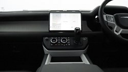 LAND ROVER DEFENDER 3.0 D250 X-Dynamic SE 110 5dr Auto 4613006