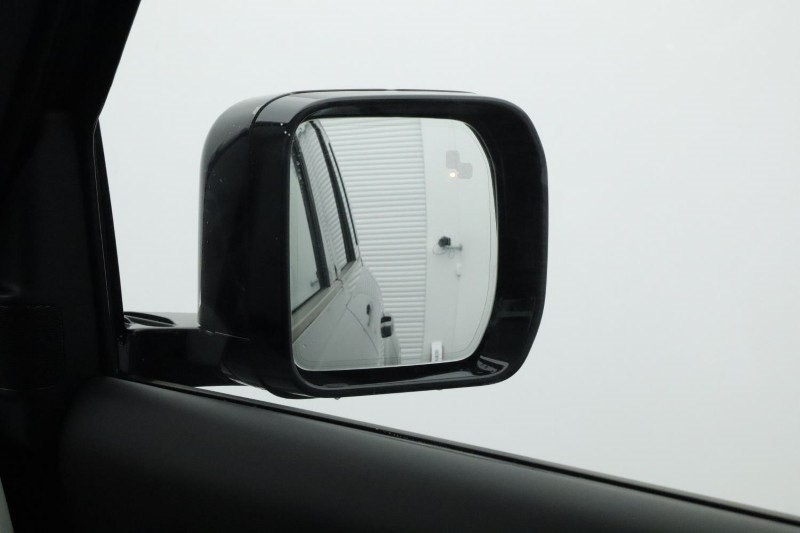  LAND ROVER DEFENDER 3.0 D250 X-Dynamic SE 110 5dr Auto 4613028