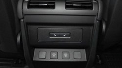 LAND ROVER DEFENDER 3.0 D250 X-Dynamic SE 110 5dr Auto 4613011