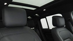 LAND ROVER DEFENDER 3.0 D250 X-Dynamic SE 110 5dr Auto 4613035